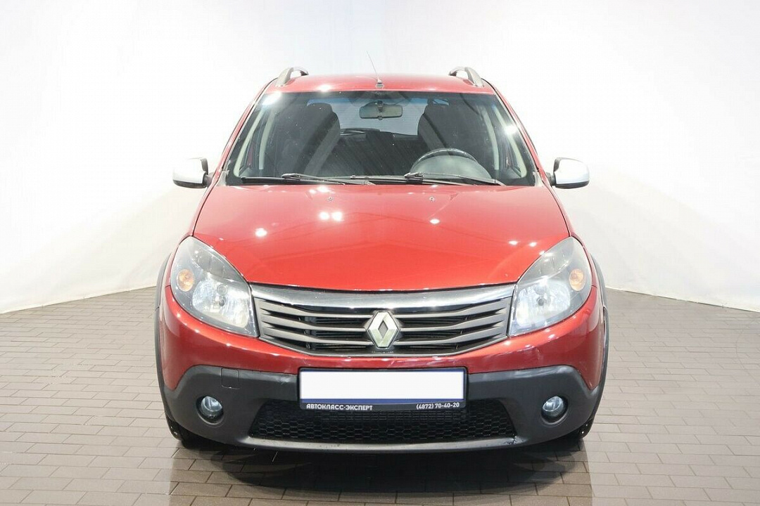 Renault SANDERO